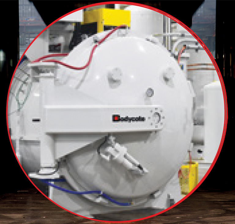The part undergoes a stress-relieving heat treatment to eliminate material stresses introduced during the forging process. The part undergoes a stress-relieving heat treatment to eliminate material stresses introduced during the forging process.