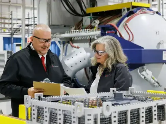 De plus en plus, les équipementiers et les fournisseurs de premier rang adoptent une approche plus collaborative